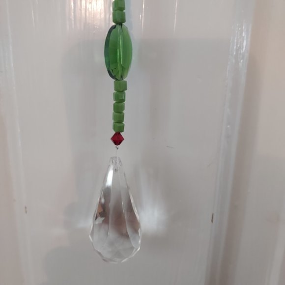 Green glass beaded Suncatcher with 2" Crystal faceted Drop - Picture 3 of 4